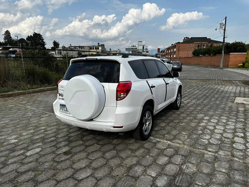 Imagen 3 de 10 de Toyota Rav 4 Rav 4