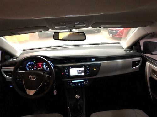 Toyota Corolla 1.8 Xei Pack Mt Modelo 2016 Color Gris Plata