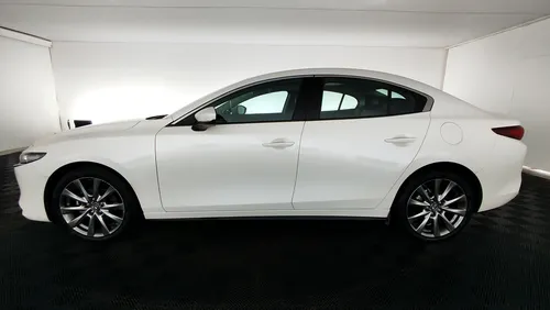Mazda 3 GRAND TOURING MHEV