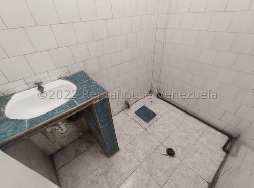 Imagen 7 de 30 de Local En Venta Avenida Vargas De Barquisimeto Rah. 23-12209 //invierta Seguro Con Rentahouse//