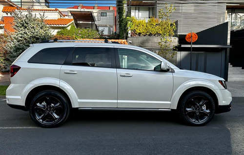 Dodge Journey 2.4 Sxt Sport 7 Pasajeros At