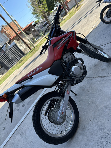 Honda Tornado 250 Año 2017