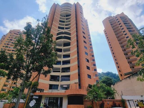 Iev Luxury Vende Apartamento En Resd. Escalar, Urb. Las Chimeneas C9908