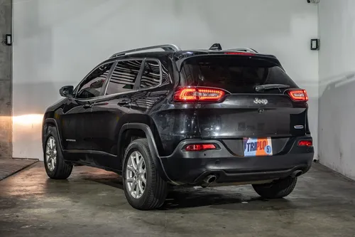 Jeep Cherokee 3.2 Longitude