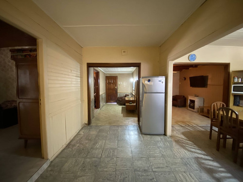 Imagen 5 de 11 de Casa En Venta De 2 Dormitorios En Berisso