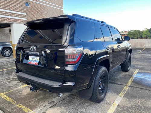 Imagen 3 de 16 de Toyota 4runner Sr5 4x4