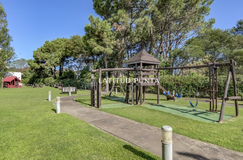 Apartamento En Ocean Drive, 1 Dormitorio Y Medio