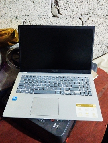Asus Vivobook X1500e, Intel Core I3, 8gb Ram, 512gb Ssd, Fhd (Usado)