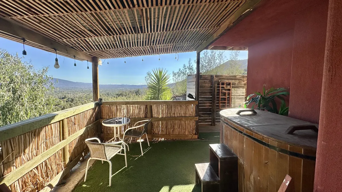 Imagen 5 de 30 de Ventan De Casa Con Cabaña En Olmue Sector Granizo