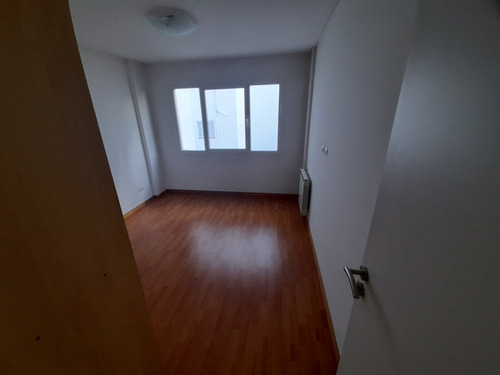 Imagen 17 de 29 de Semipiso 2 Ambientes Con Escritorio Y Cochera