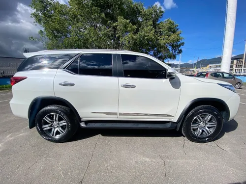 Toyota Fortuner Srv 2018