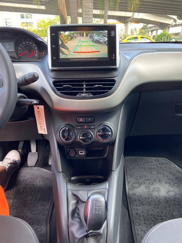 Imagen 13 de 14 de Peugeot 2008 Allure 1.6 Madero Motors 2022