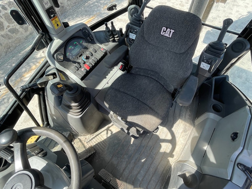 Retroexcavadora 420f2 It Cat 4x4 Cabina 4000 Hrs Importada