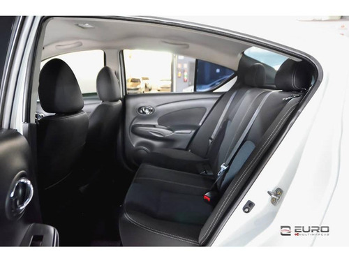 Imagem 12 de 15 de Nissan Versa 1.6 Sv
