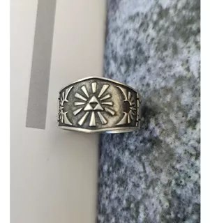 Anillo Moderno Zelda Pirámide