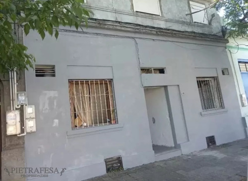 Apartamento En Alquiler, Monoambiente, 1 Baño, Restauración, Maroñas.