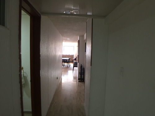 Imagen 21 de 30 de Venta De Departamento Amplio Con Balcón En Temístocles Polan