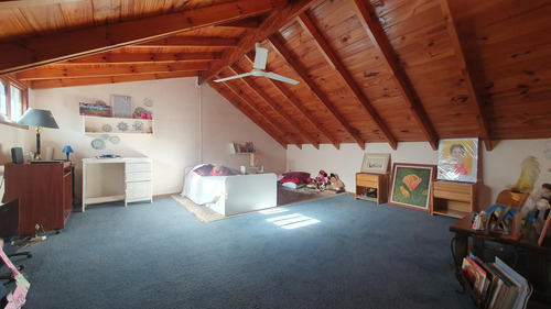 Venta - Chalet Cuatro Ambientes Con Garage Y Patio - Viamonte 4390