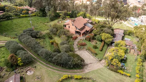 Casa En Venta En La Calera. Cod V9446