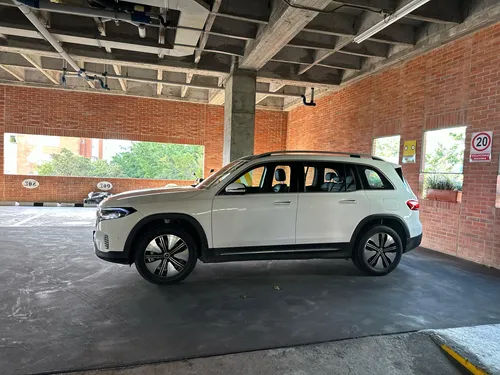 Mercedes Benz Eqb 260