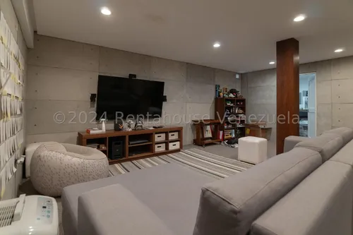 Casa En Venta La Lagunita Lp