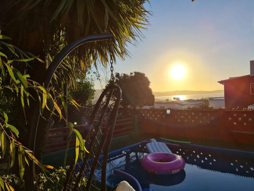 Casa En Ancud 400m2 Con Piscina Con Vista A La Ciudad