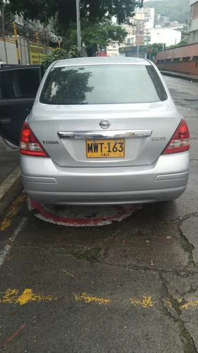 Nissan Tiida 1.8