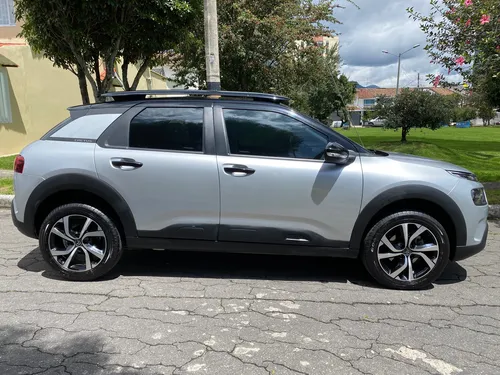 Citroën C4 Cactus 1.6 Shine Turbo Aut