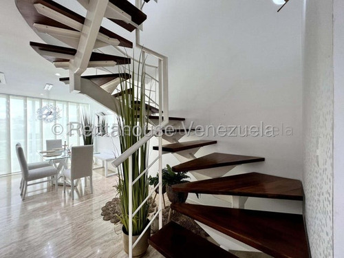 En Venta Apartamento A Estrenar En Escampadero. Ys12618
