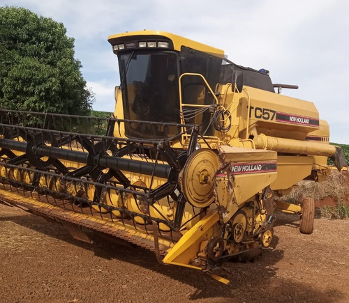 Colheitadeira New Holland Tc 57 Ano 1995