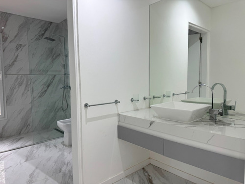 Casa A Estrenar En Venta 5 Ambientes - Pinamar Norte - Frontera.
