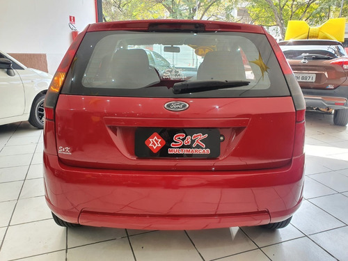Imagem 14 de 15 de Ford Fiesta 1.0 Flex
