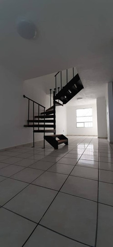 Imagen 2 de 12 de Bonita Casa En Condominio Con Ambiente Familiar, 77630