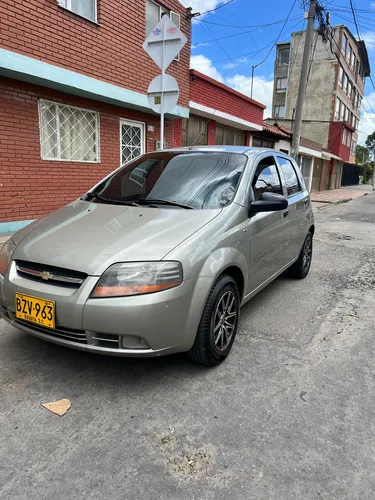 Chevrolet Aveo 1.4 Five