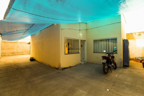Imagem 15 de 15 de Casa À Venda, 3 Quartos, 5 Vagas, Icaraí - Divinópolis/mg - 34248
