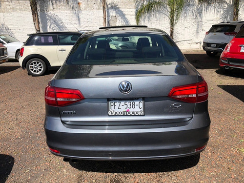 Imagen 4 de 14 de Volkswagen Jetta 2015 Conforline, Aut, Excelentes Condicione