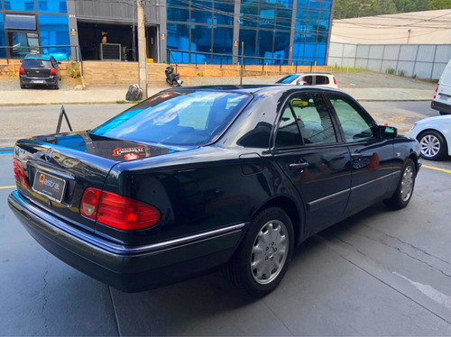 Imagem 5 de 10 de Mercedes-benz Mercedes E320 E 320