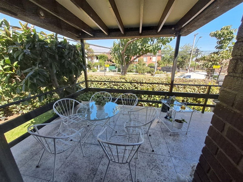 Casa Venta 4 Dormitorios, En Las Condes