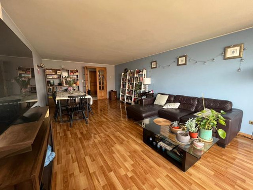 Departamento Av. Manquehue Sur/av. Colon