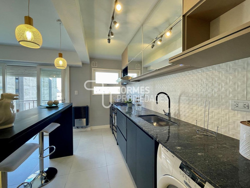 Imagen 17 de 30 de Tour Virtual Departamento Venta 2 Ambientes Reciclado Con Balcón Corrido ~ Macrocentro Mar Del Plata