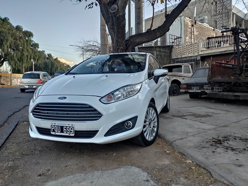 Imagen 2 de 12 de Ford Fiesta Se