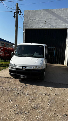 Peugeot Boxer 2.3 330m Confort Hdi Larga