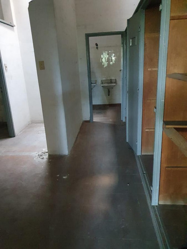 Imagen 15 de 19 de Camino Carrasco Prox Aeropuerto , Predio De 10000 M2 Y 4000 M2 De Depósitos !!