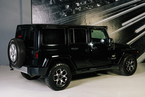 Jeep Wrangler 3.6 3p Sahara V6 4x4 At