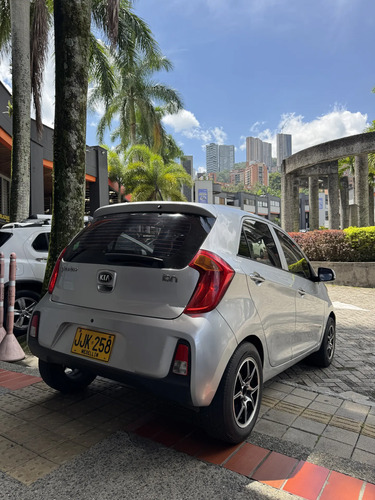Kia Picanto 1.25 Summa Automático