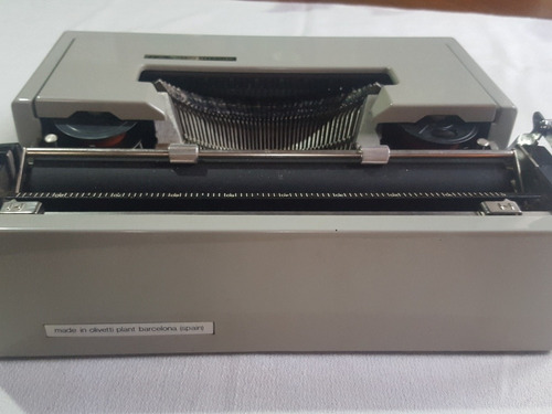 Impecable Máquina De Escribir Olivetti Lettera No Envío (Usado)