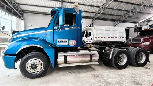Freightliner Cl 120 2012 Azul