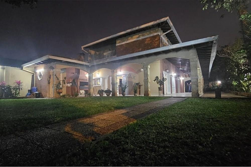 Casa - Venta - Paraguay Asunción Sajonia