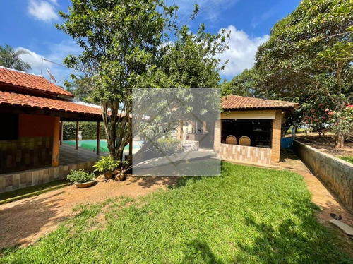 Imagem 8 de 15 de Belíssima Chácara Em Bela Vista ! Go ! Com Piscina ! - 7461