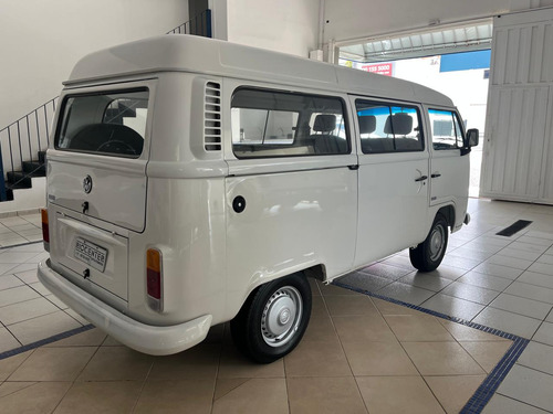 Volkswagen Kombi VOLKSWAGEN KOMBI 1.4 MI STD 8V FLEX 4P MANUAL